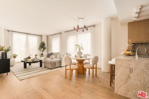 412-1755 Ocean Ave, Santa Monica, CA, 90401-3619 | Card Image