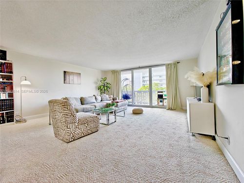 306-400 Ne 12th Ave, Hallandale Beach, FL, 33009-4510 | Card Image