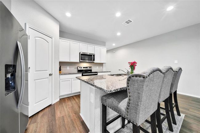 2818 Roman Forest Blvd, House other with 5 bedrooms, 3 bathrooms and null parking in New Caney TX | Image 12