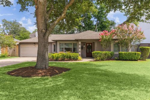 4920 Maple St, Bellaire, TX, 77401-5731 | Card Image