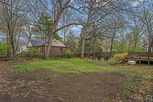 1634 Rhode Island St, Lawrence, KS, 66044-3754 | Card Image