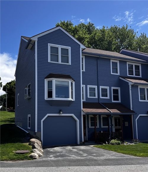 unit-901-200 Heroux Blvd, Cumberland, RI, 02864-3630 | Card Image