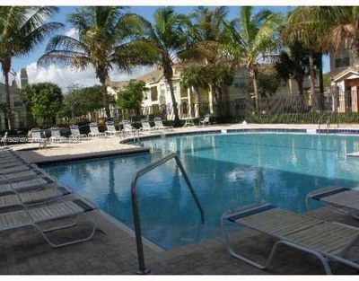 208 - 208 Belmont Ln, Condo with 2 bedrooms, 2 bathrooms and null parking in North Lauderdale FL | Image 3