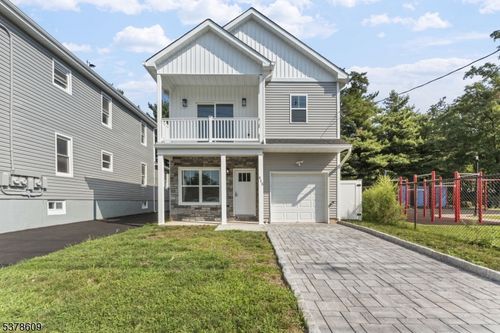 415 E 9th Ave, Roselle, NJ, 07203-2172 | Card Image