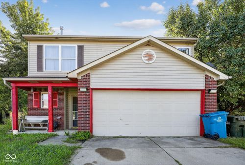 181 Woodstream Ct, Greenfield, IN, 46140-7559 | Card Image