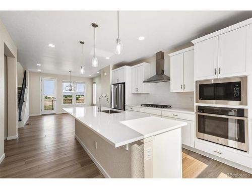 12331 Farmview Ln, Thornton, CO, 80241-3804 | Card Image