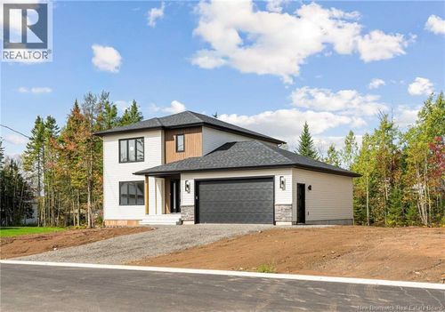 39 Rachel St, Moncton, NB, E1G6H9 | Card Image