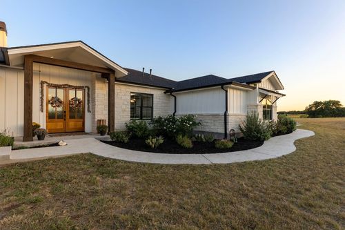 345 Judges Rd, Burnet, TX, 78611-2146 | Card Image
