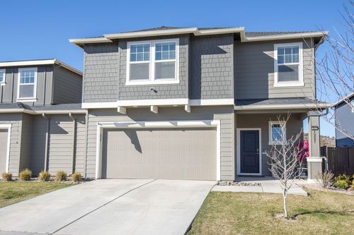 1221 Nw Varnish Ave, Redmond, OR, 97756-2072 | Card Image