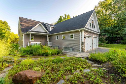 32 Cameron Dr, Jackson, NH, 03846-5015 | Card Image