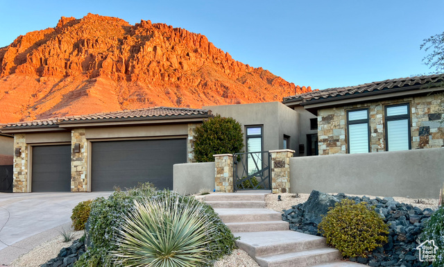 400 , Ivins, UT 84738