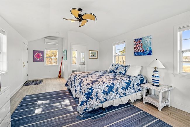 62 Crafts Rd, House other with 5 bedrooms, 2 bathrooms and 6 parking in Gloucester MA | Image 28