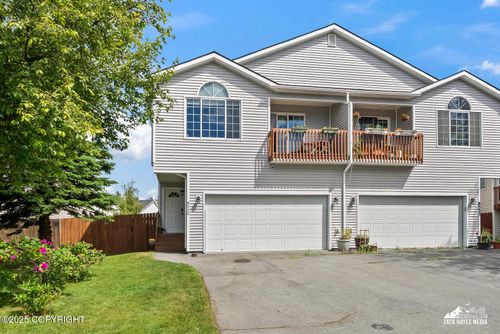 8535 Moorland St, Anchorage, AK, 99502-5189 | Card Image