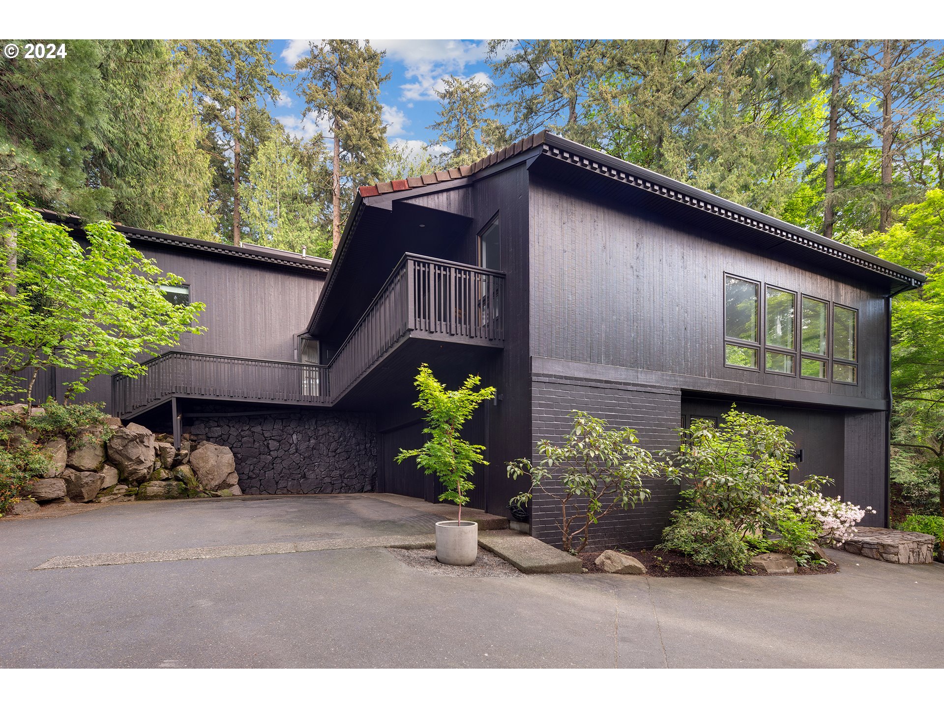 Blue Heron Rd, Lake Oswego, OR 97034