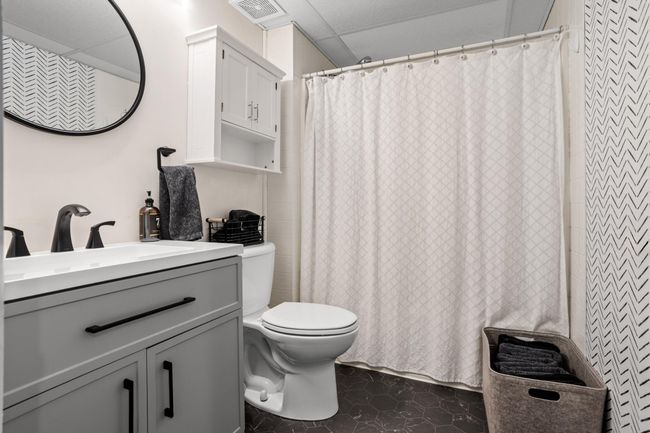 Lower level bathroom | Image 35