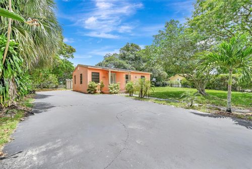 16221 Nw 18th Ct, Miami Gardens, FL, 33054-2153 | Card Image