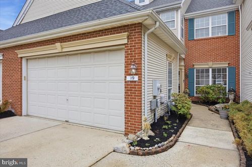 19 Grand Banks Cir, MARLTON, NJ, 08053-4261 | Card Image