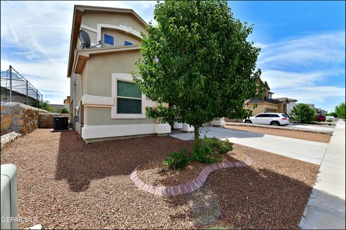 2840 Tierra De Moyo Pl, El Paso, TX, 79938-2343 | Card Image