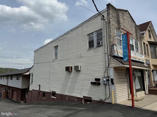 2441 Perkiomen Ave, READING, PA, 19606-2068 | Card Image