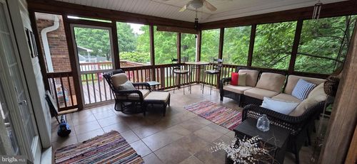 313 Laurel Ave, FREDERICKSBURG, VA, 22408-1569 | Card Image