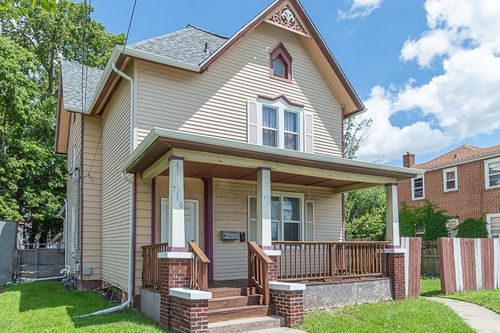 710 Kishwaukee St, Rockford, IL, 61104-3069 | Card Image