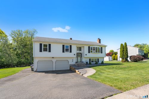 78 Shaw Farm Rd, Watertown, CT, 06779-1466 | Card Image