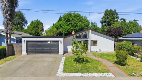 720 Matmor Rd, Woodland, CA, 95776-4265 | Card Image