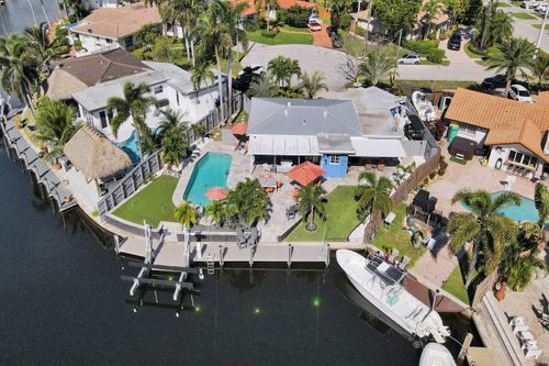1221 Se 3rd Ave, Pompano Beach, FL, 33060-9204 | Card Image