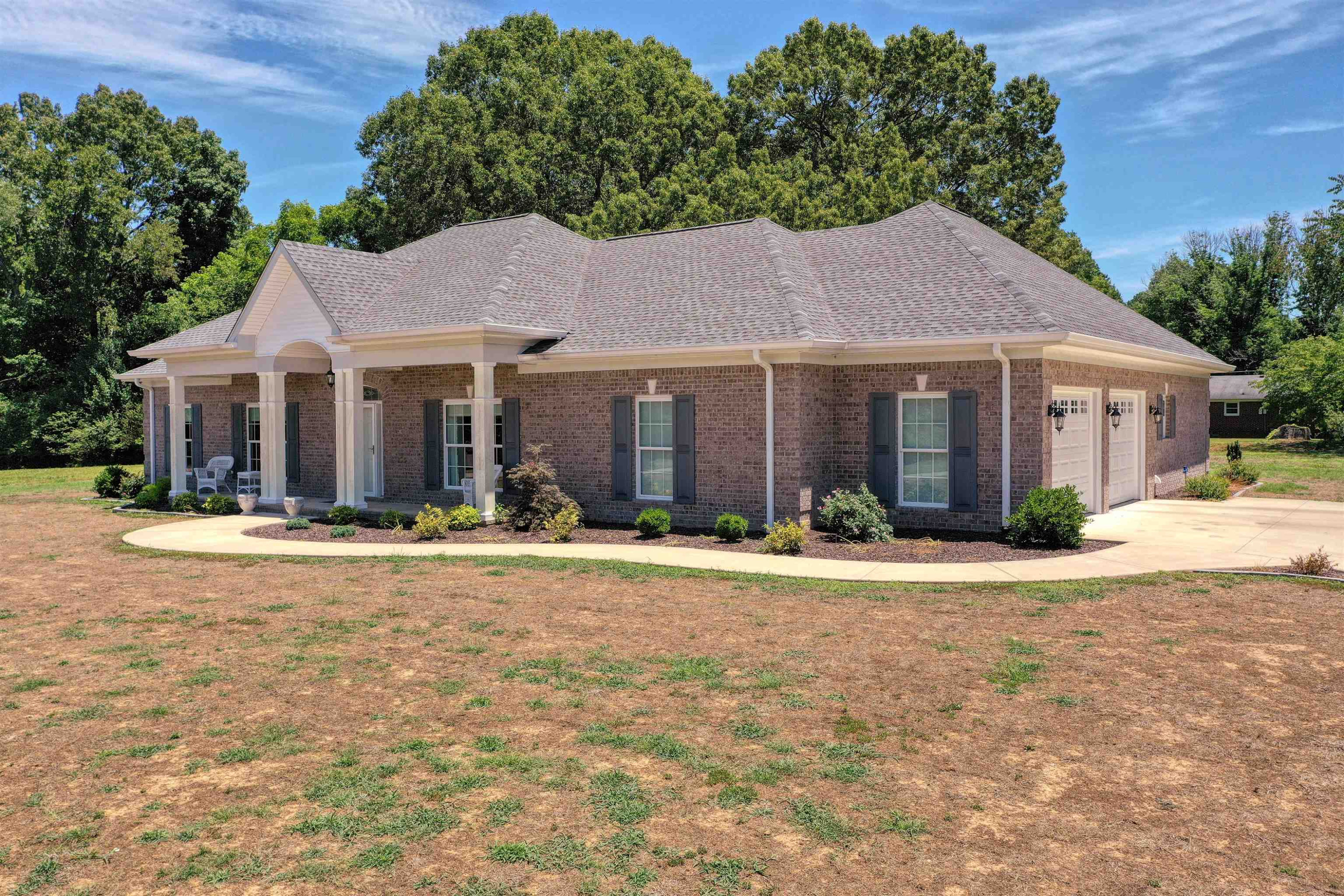 Robbie Ct, Mc Kenzie, TN 38201