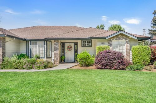 6323 N Marks Avenue, Fresno, CA, 93711 | Card Image