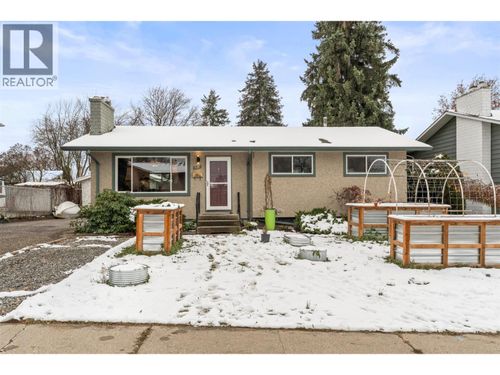 1016 34 Ave, Vernon, BC, V1T6R9 | Card Image