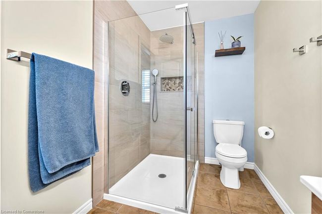 572 Altheim Cres, House other with 3 bedrooms, 4 bathrooms and 4 parking in Waterloo ON | Image 18
