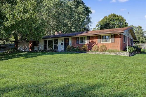 2449 Marcia Dr, Bellbrook, OH, 45305-1726 | Card Image