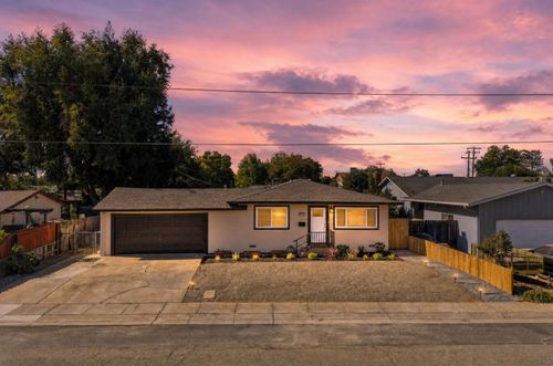 712 Church St, Galt, CA, 95632-2009 | Card Image