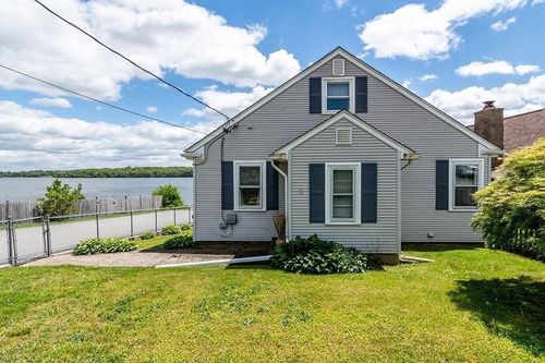 4 Lake Ave, Tiverton, RI, 02878-2324 | Card Image