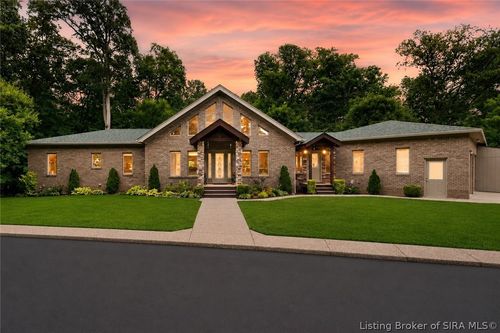 7438 Kensington Rd, Lanesville, IN, 47136-9612 | Card Image