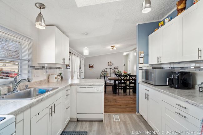 17-web-or-mls-A7403116 | Image 17