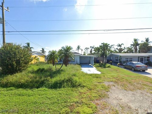 3314 York Rd, SAINT JAMES CITY, FL, 33956-2307 | Card Image