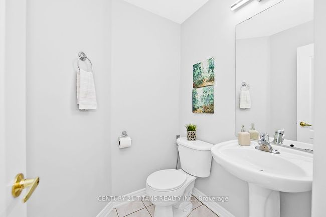 61 Rizal Ave, House attached with 3 bedrooms, 4 bathrooms and 2 parking in Markham ON | Image 9
