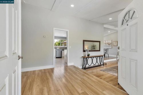2782 Canyon Creek Dr, San Ramon, CA, 94583-1850 | Card Image