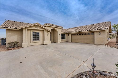 7587 E Brigade Dr, Kingman, AZ, 86401-9470 | Card Image
