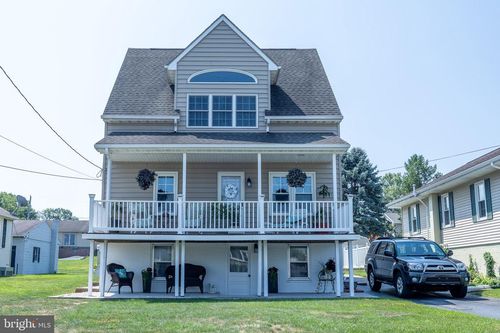 311 Wirt Ave, HANOVER, PA, 17331-4123 | Card Image