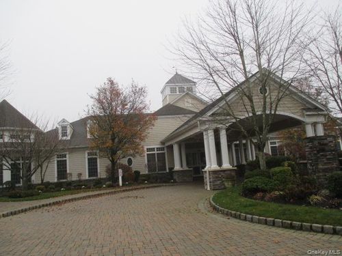 177 Melody Ct, Eastport, NY, 11941-1439 | Card Image