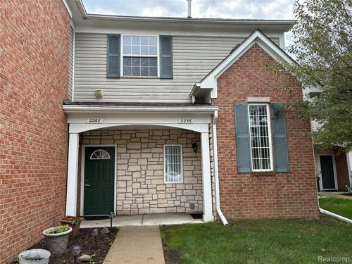 2260 Monarch Dr, Shelby Township, MI, 48316-5618 | Card Image