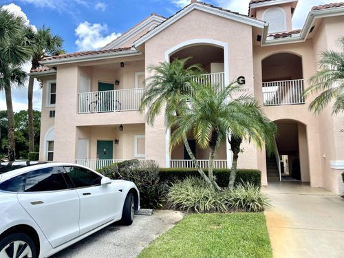 10057 Perfect Dr, Port St Lucie, FL, 34986-3062 | Card Image