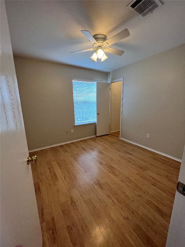 Secondary bedroom #1 | Image 26