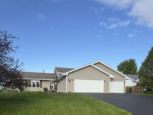 532 Autumnwolf Drive, DAVIS JUNCTION, IL, 61020 | Card Image