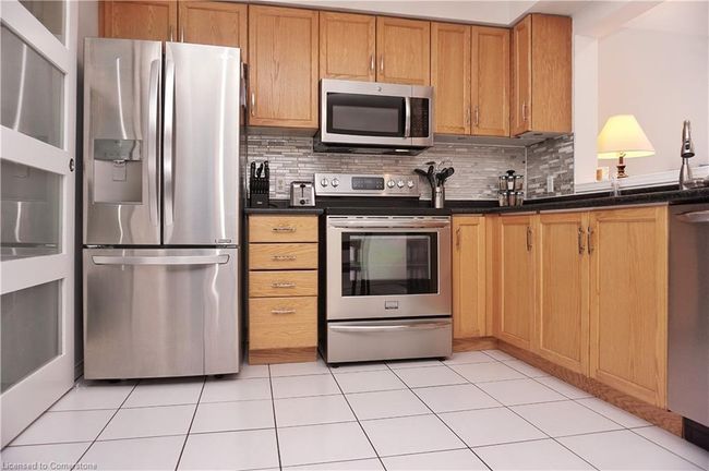 9 - 174 Highbury Dr, Townhouse with 3 bedrooms, 2 bathrooms and 2 parking in Stoney Creek ON | Image 11