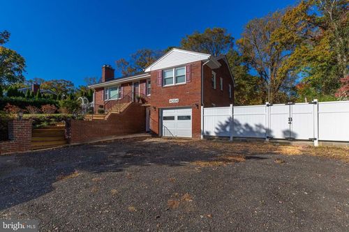 4304 Wakefield Chapel Rd, ANNANDALE, VA, 22003-4502 | Card Image