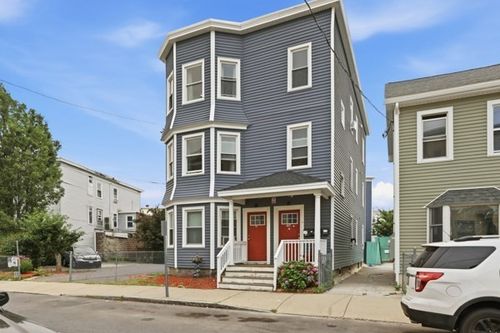 16-14-16 Trenton St, Lawrence, MA, 01841-2610 | Card Image